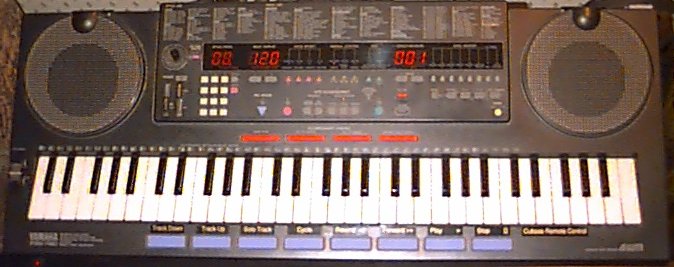 Yamaha PSS-790 Synthesiser